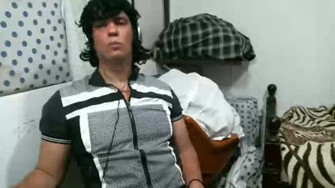 Snapshot of juanito2727 chatting on November 16, 2025, 1:55 am amor online show from November 16, 2025, 1:55 am