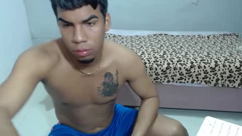 juanse_hot11 online show from January 15, 2025, 1:09 pm