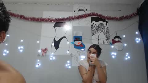 juanse_hot11 online show from January 22, 2025, 2:15 am