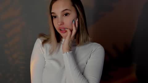 Angelica online show from January 29, 2025, 5:19 am