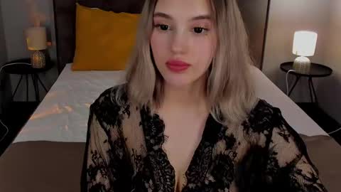 Angelica online show from February 5, 2025, 8:11 am