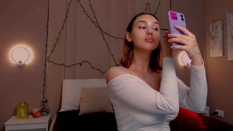 Angelica online show from September 26, 2025, 1:42 am