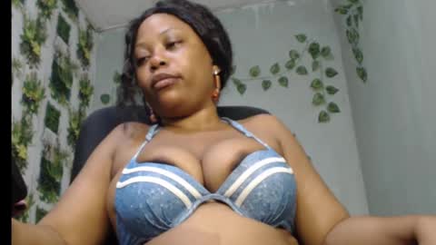 Snapshot of juicy_gold22 chatting on February 2, 2025, 10:39 pm Mariagold online show from February 2, 2025, 10:39 pm