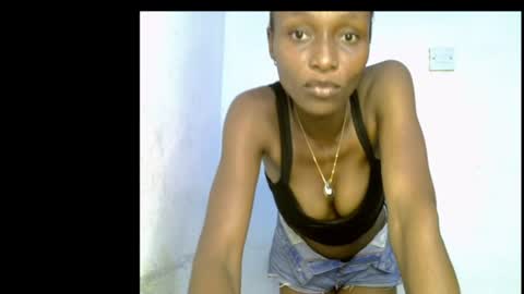 Snapshot of juicy_pussy0 chatting on June 9, 2026, 12:28 pm Olivia online show from June 9, 2026, 12:28 pm