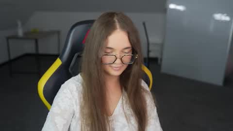 Elza online show from March 27, 2026, 11:21 am