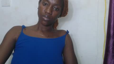 Snapshot of juicyberryx chatting on May 29, 2026, 9:57 pm queen online show from May 29, 2026, 9:57 pm
