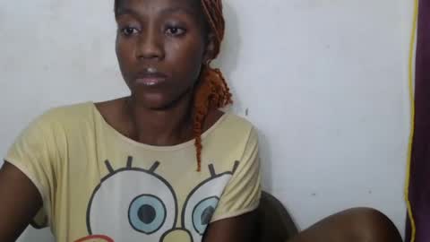 Snapshot of juicyberryx chatting on June 4, 2026, 2:50 am queen online show from June 4, 2026, 2:50 am