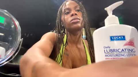 JuicyExotic online show from January 31, 2025, 4:03 am