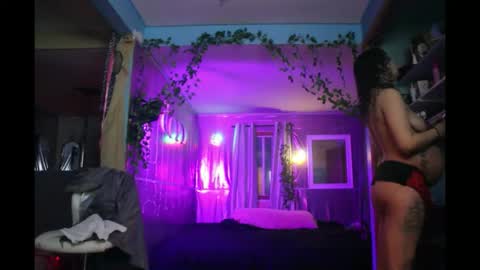 juicyjayxxx69 online show from April 29, 2026, 3:43 am