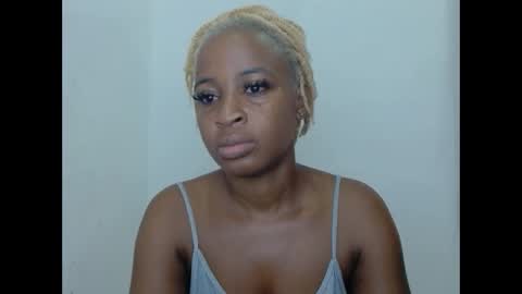 juicykinkx online show from December 1, 2025, 11:37 am