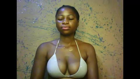 juicypiexx online show from December 17, 2025, 4:18 am