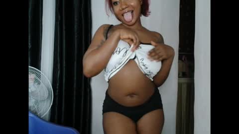 juicyxpink online show from September 10, 2025, 11:49 pm