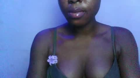 juicyyxboobs online show from May 8, 2026, 3:17 pm