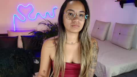 Jules and Gia online show from February 14, 2025, 3:00 am