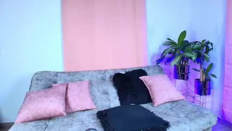 Jules and Gia online show from October 9, 2025, 10:24 am