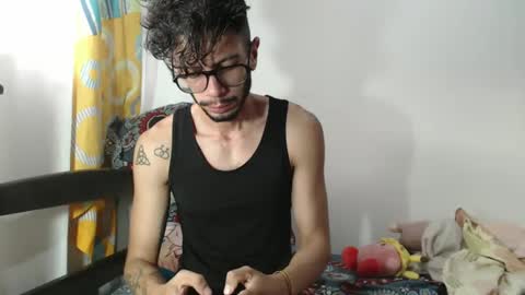 Julfigo online show from January 15, 2025, 11:53 am