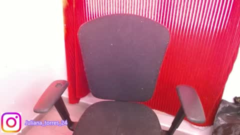  Juliana Torres  online show from January 29, 2025, 6:07 pm