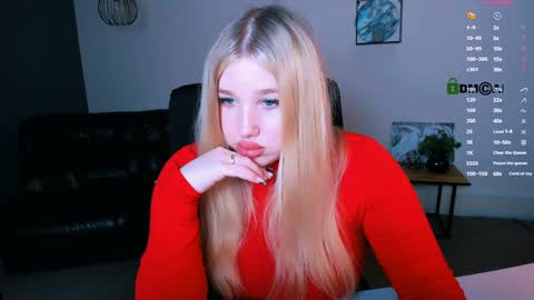 juli kisss online show from January 3, 2025, 4:44 am