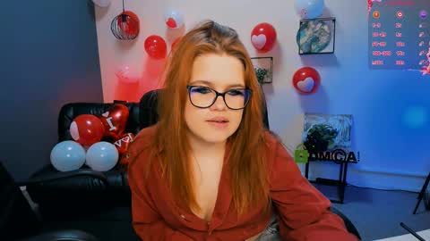 juli kisss online show from February 17, 2025, 11:20 pm