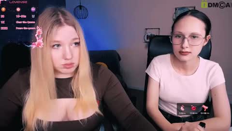 juli kisss online show from March 8, 2025, 4:50 pm