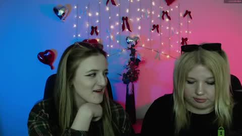 juli kisss online show from April 28, 2026, 3:00 am