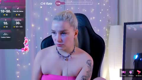 julia__bunny online show from December 18, 2024, 10:46 pm