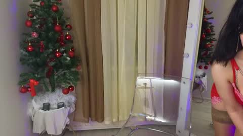 Julia online show from January 15, 2025, 8:58 pm