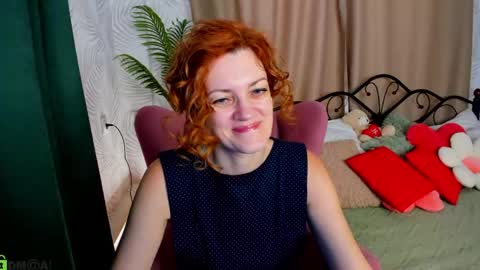 julia_suny online show from June 9, 2026, 1:06 am
