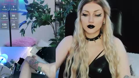 Snapshot of julia_wilson chatting on March 5, 2025, 5:39 pm ALL MY CONTENT at    online show from March 5, 2025, 5:39 pm