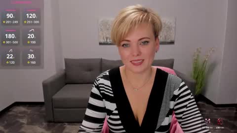 Julia online show from December 3, 2024, 7:21 am