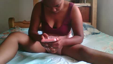 juliah02 online show from March 12, 2025, 7:46 am