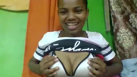 juliah02 online show from April 2, 2026, 10:13 am