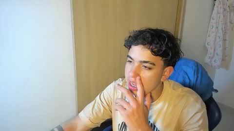 julian billy online show from November 3, 2025, 7:31 am