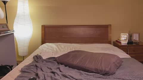 julian_cassablanca online show from January 23, 2025, 6:28 am