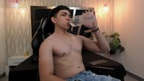 JULIAN  online show from April 10, 2026, 2:22 pm