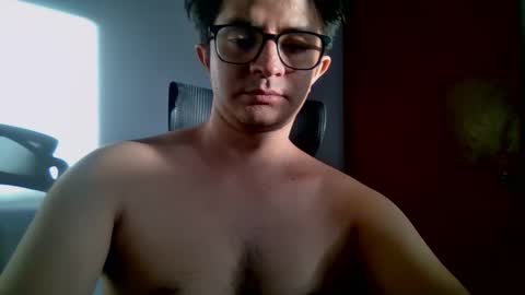 Snapshot of julian_mora7 chatting on November 14, 2025, 11:24 pm Julian Mora online show from November 14, 2025, 11:24 pm