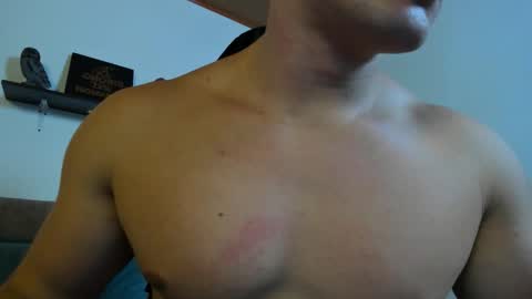 julian_wallace online show from September 12, 2025, 7:25 pm