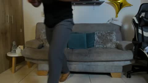 julian_wallace online show from September 22, 2025, 4:31 pm