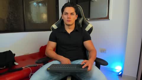 julian_wallace online show from January 31, 2026, 7:11 pm