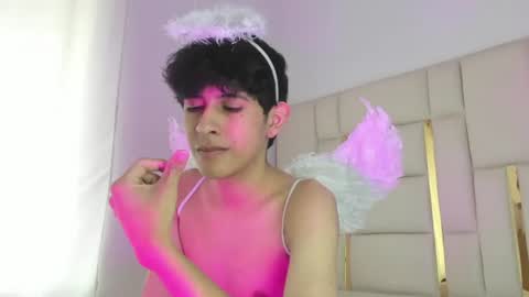 Julian online show from June 10, 2026, 7:24 pm