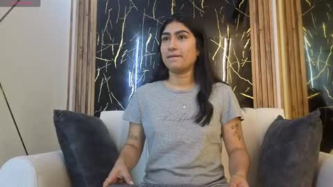 JULIANA AND CHRIS online show from April 15, 2026, 5:42 pm