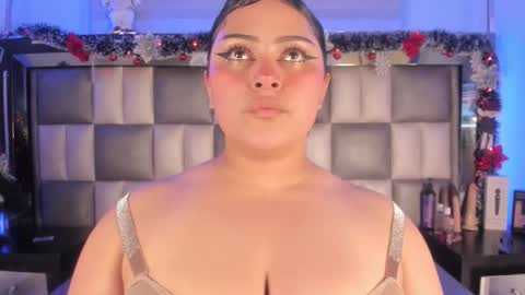 juliana_js_ online show from December 18, 2025, 4:07 am