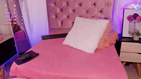 Juli online show from February 12, 2025, 6:40 pm