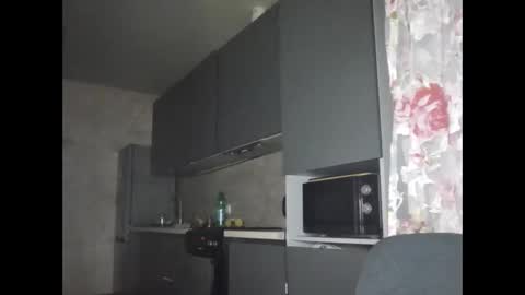 julianagold1 online show from January 30, 2025, 4:45 pm