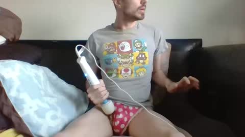 julianjj2001 online show from February 1, 2025, 10:13 pm