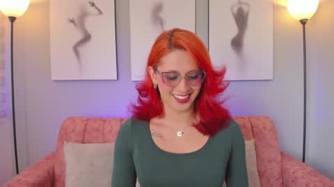 Juliana online show from September 16, 2025, 1:23 pm