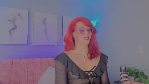 Juliana online show from November 11, 2025, 4:29 pm