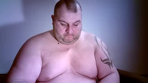 Snapshot of julianoparno chatting on February 8, 2026, 2:04 am Juliano online show from February 8, 2026, 2:04 am