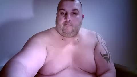 Snapshot of julianoparno chatting on February 8, 2026, 4:10 pm Juliano online show from February 8, 2026, 4:10 pm