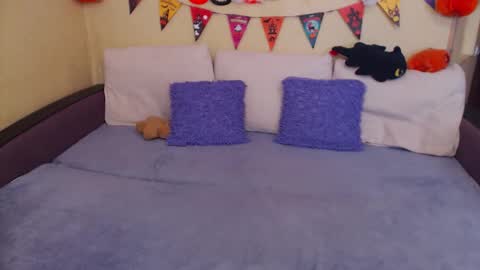 Jul online show from October 31, 2025, 9:10 am